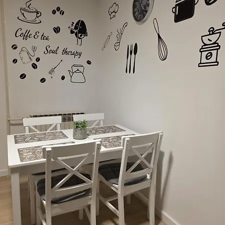 Apartment - Stan Na Dan Four H