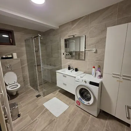 - Stan Na Dan Four H Apartment